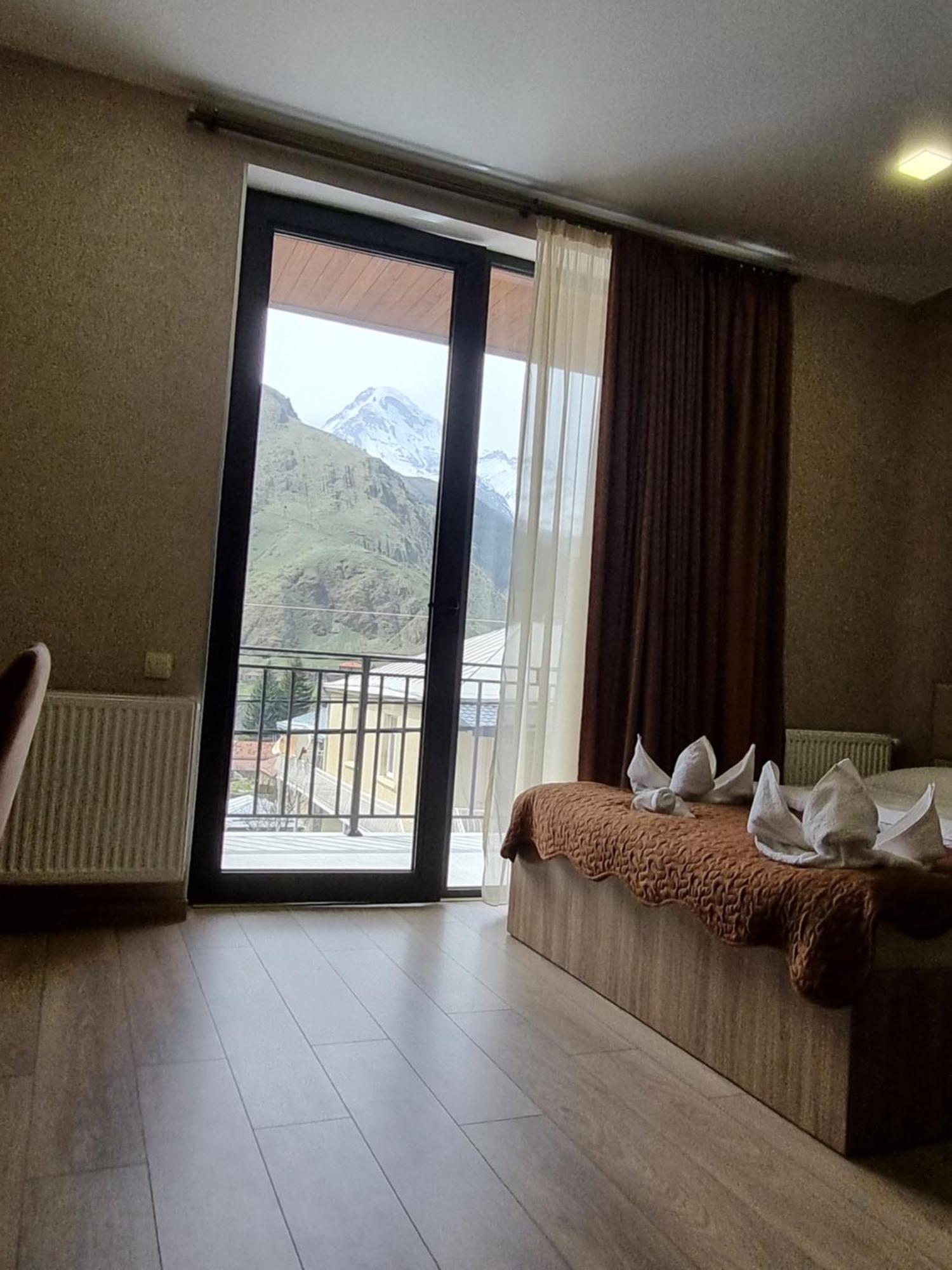Hotel Sweet Night Stepancminda Pokoj fotografie